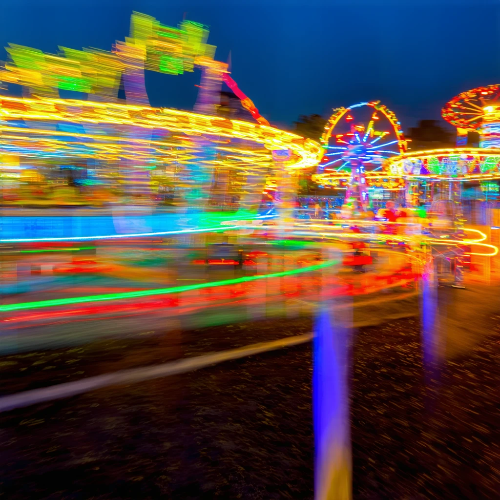Amusement Parks (Blurring Rides and Lights)